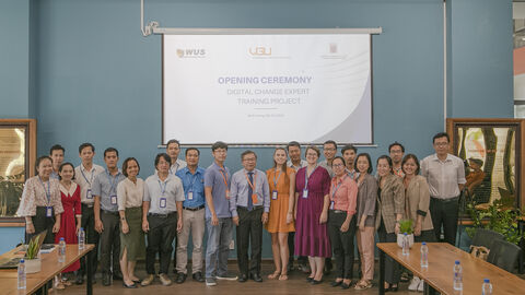 Digital change expert Vietnam